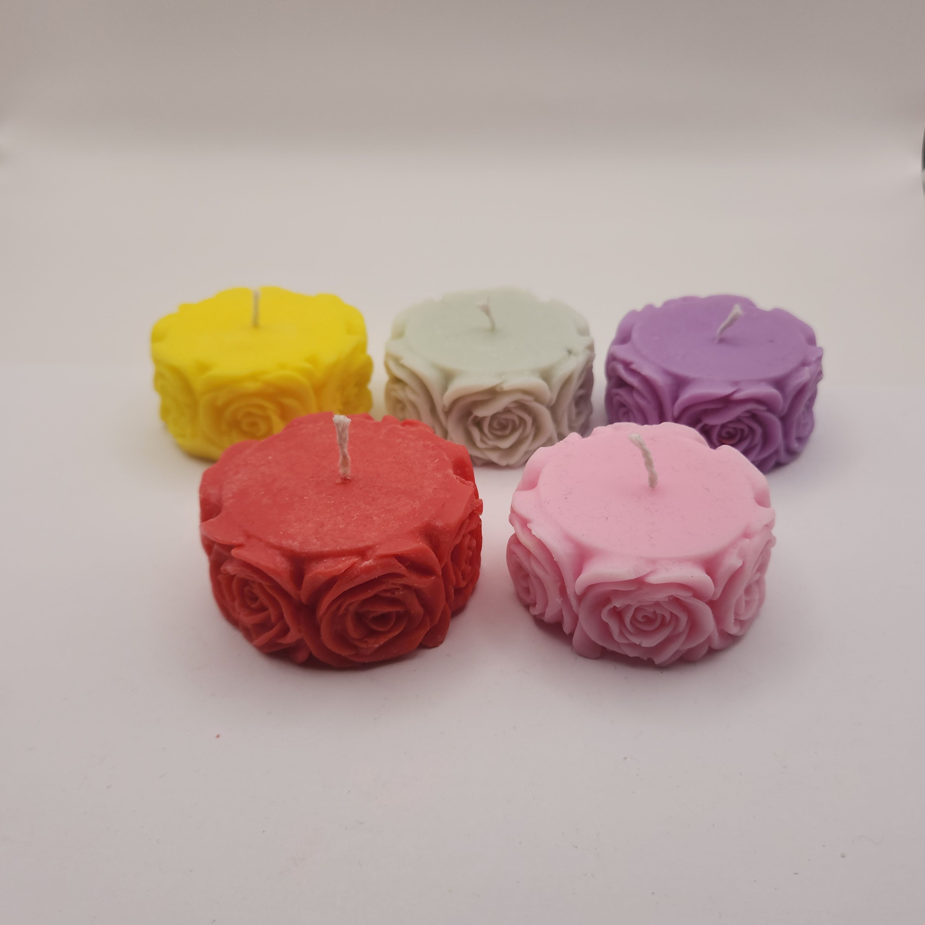 Lapik ring, roosid äärtes